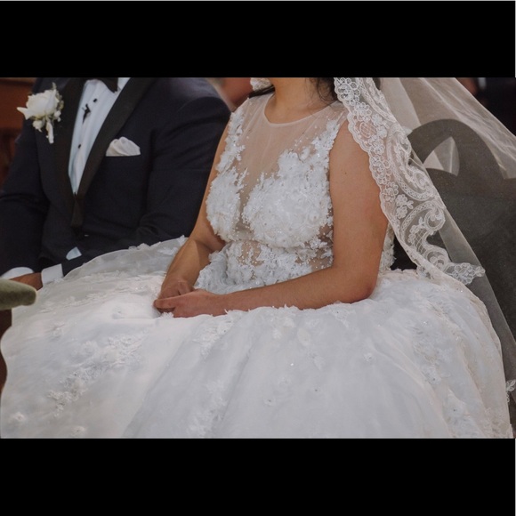 Ballgown Morilee Wedding Dress - Picture 5 of 7